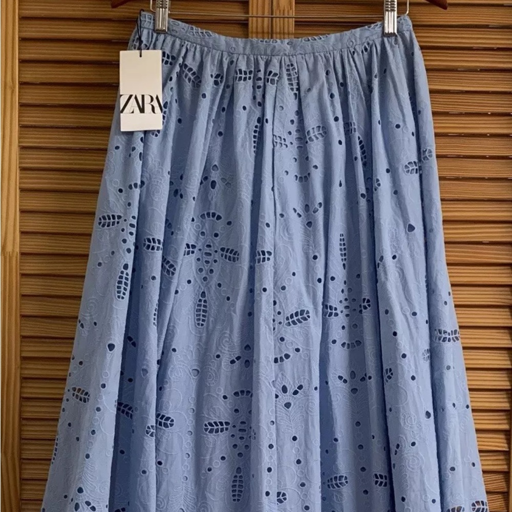 Zara blue eyelet midi skirt - Picture 6 of 6